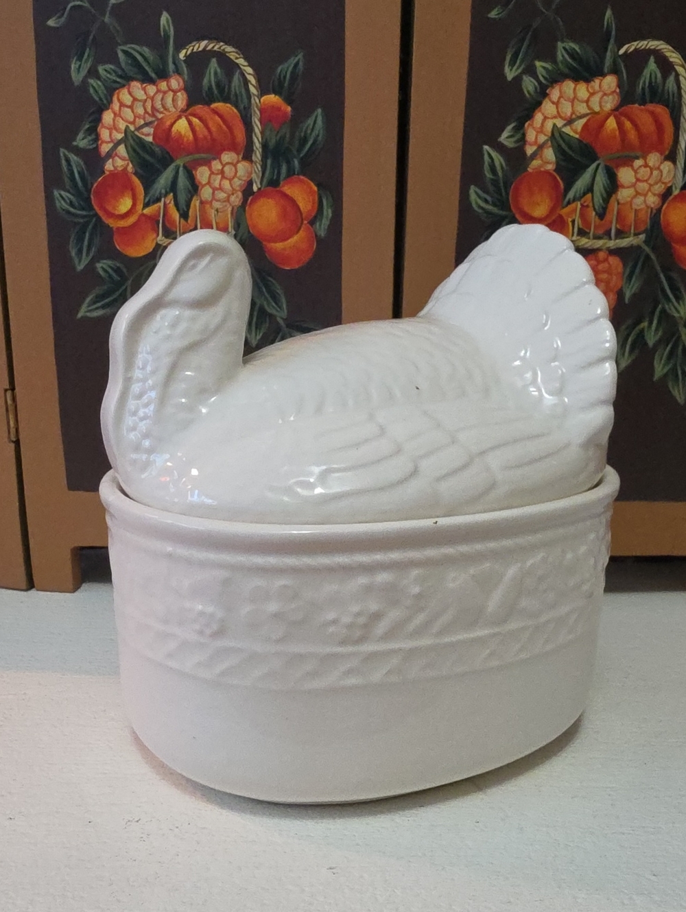 Chesapeake Bay White Ceramic Turkey Covered Serving Dish Thanksgiving Portugal